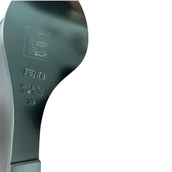 🆕 FENDI Black Leather Booties 💥 - Picture 8 of 15